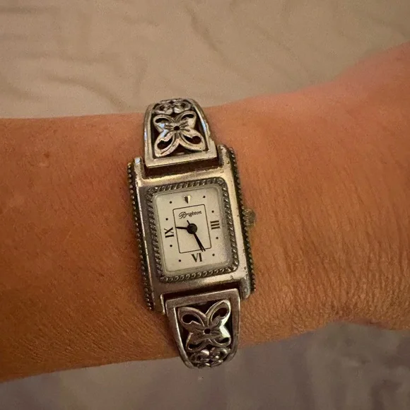 Brighton Watch with Floral Motifs - Picture 3 of 6